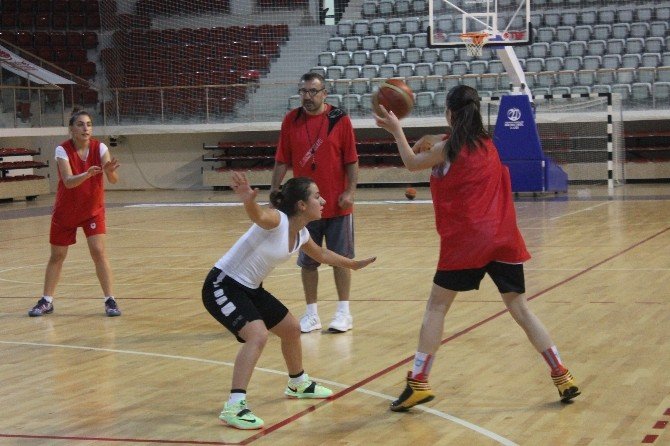 Yıllar: "Hem Ligde Hem De Kupada Zor Gruplara Düştük"