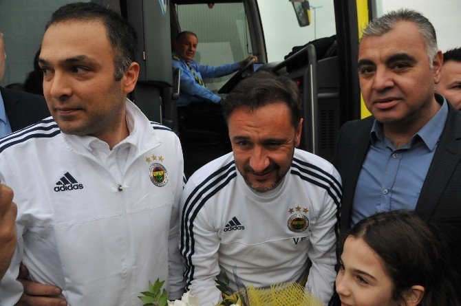 Yalova’da Sarı Lacivertlilere Sevgi Seli
