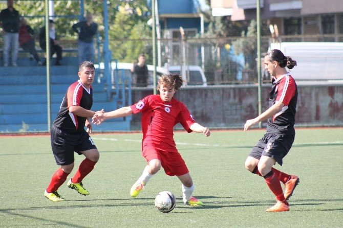 Yalovalı Özeller Evinde Güldü