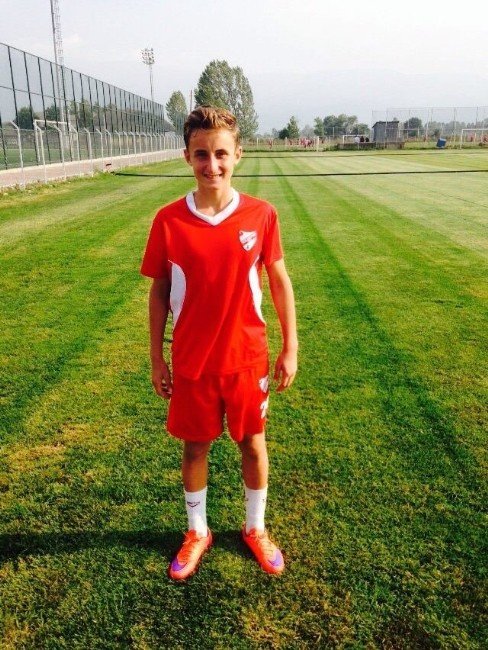 Yalova’nın Genç Kramponları Boluspor’a Transfer Oldu
