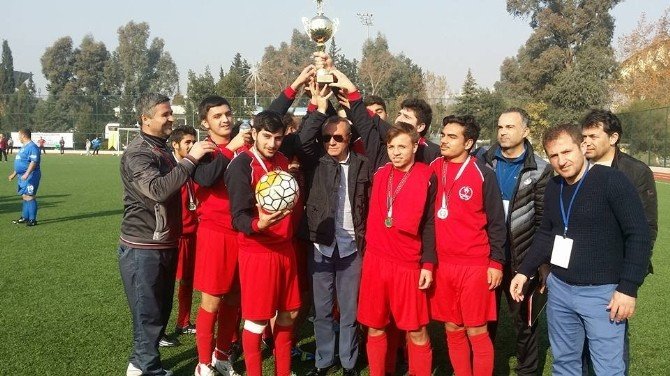 Yalovalı Özel Futbolculardan Büyük Başarı