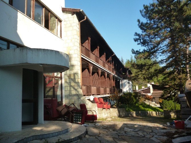 Çamlık Otel 6 Yıldır Atıl Durumda