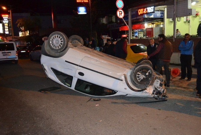 Altınova’da Trafik Kazası: Bir Yaralı