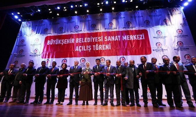 Denizli Sanat Merkezi’ne Görkemli Açılış