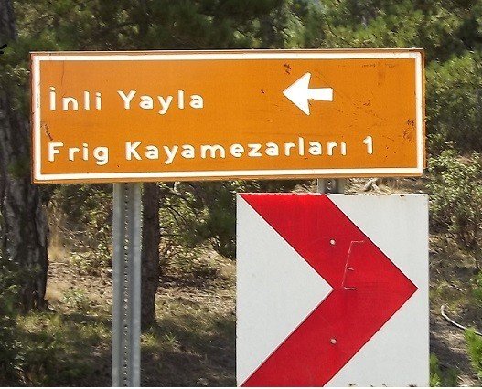 Frigyalıların Tv Ekranı Sanki