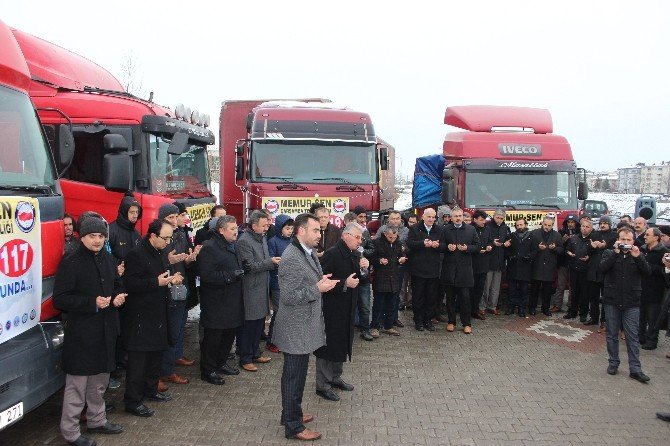 Çarşamba’dan Bayır Bucak Türkmenlerine 5 Tır Yardım