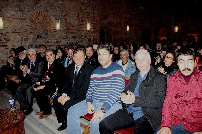 Ahmet Şafak Genç Yazarlarla Buluştu