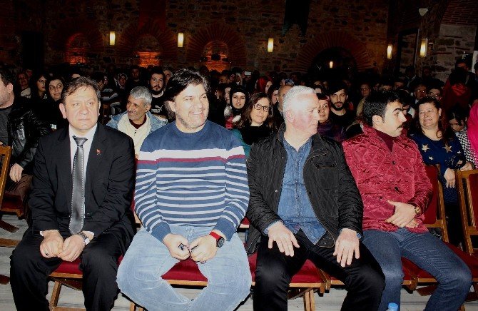 Ahmet Şafak Genç Yazarlarla Buluştu