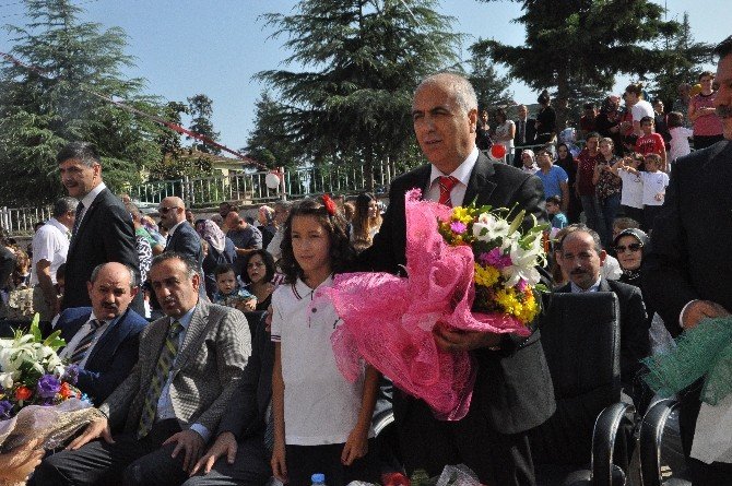 Vali Karahan’dan Uzun Tatile Sitem