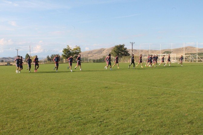 Yeni Malatyaspor’u Giresun Maçına Altyapı Antrenörleri Hazırlıyor