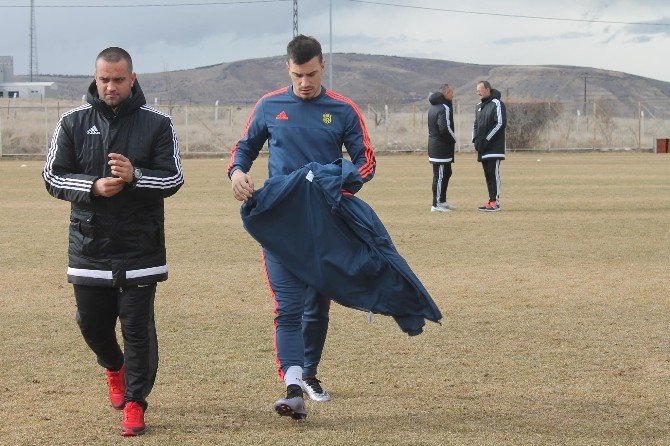 Sandro Gotal: "Yeni Malatyaspor İle Süper Lig’e Çıkmak İstiyorum"