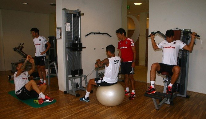 Beşiktaş, Yeni Sezon Hazırlıklarını Sürdürüyor