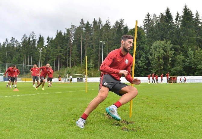 Galatasaray, Yeni Sezon Hazırlıklarını Sürdürüyor