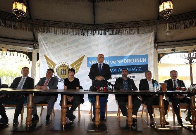 Yenimahalle Belediyesi Hentbol Takımı Avrupa’ya Hazır