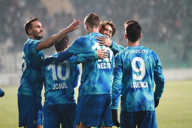 Bursaspor, İlk Yarıyı Moralli Bitirmek İstiyor
