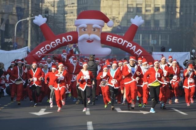 Motosikletli Noel Babalar Caddelerde Boy Gösterdi