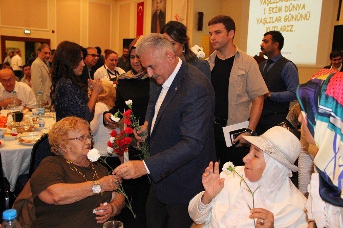 Binali Yıldırım: “Hepimiz Şehit Olmaya Hazırız”