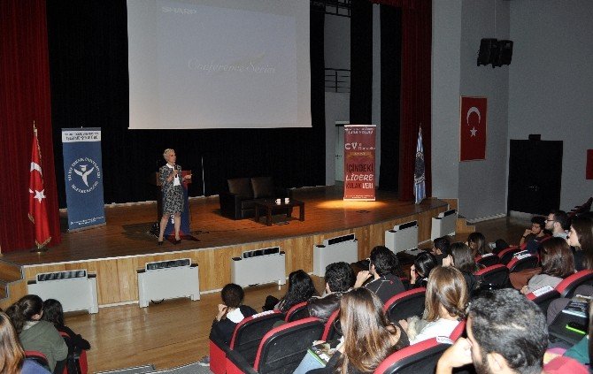 Yıldızlı Öğrenciler Cv’lerini Güncelledi