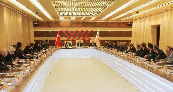 Yök’te Doğu Ve Güneydoğu Anadolu Bölgeleri Rektörler Toplantısı