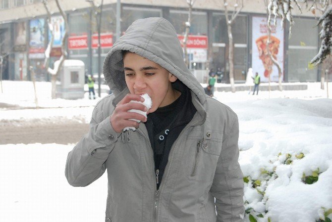 Uzmanlardan "Kar Yemeyin" Uyarısı