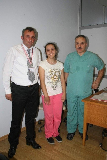 Artık Hem Ellerini Hem Ayaklarını Kullanabiliyor