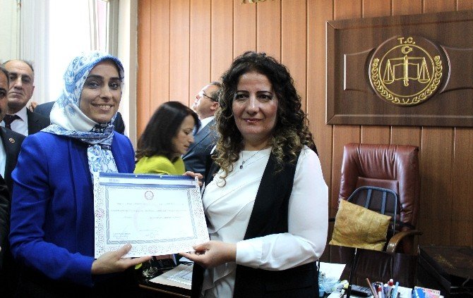 Ak Parti Erzurum Milletvekilleri Mazbatalarını Aldı