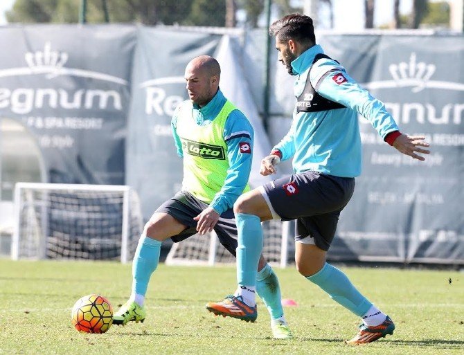 Osmanlıspor Çift Antrenman Yaptı