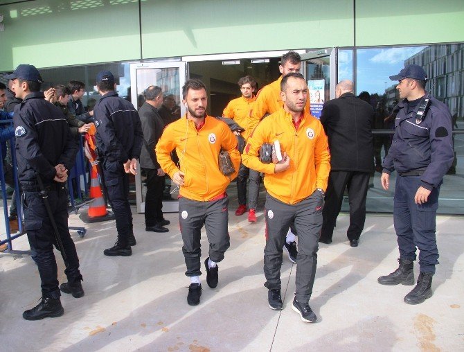 Galatasaray’a İzmir’de Sönük Karşılama
