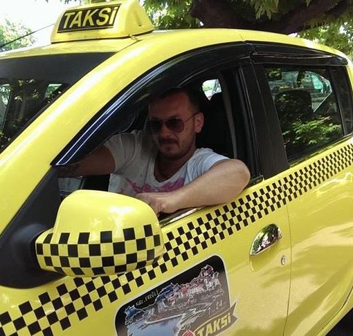 Ambulansla Çarpışan Taksinin Sürücüsü Hayatını Kaybetti