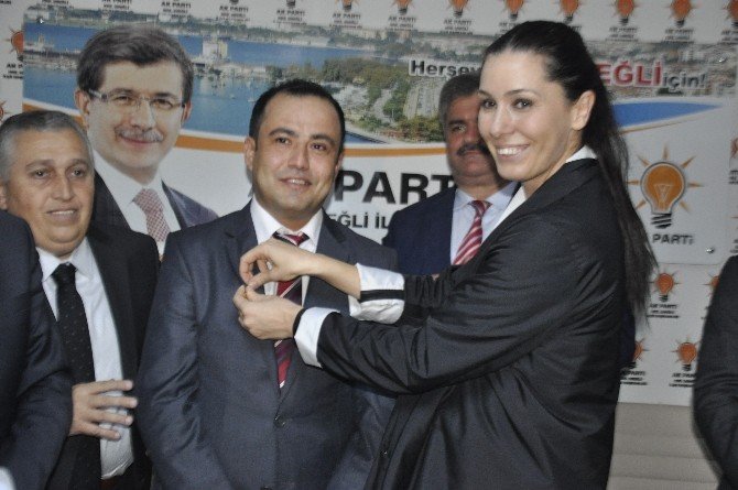 Chp’den İstifa Eden İl Genel Meclisi Üyesi Ak Parti’ye Geçti