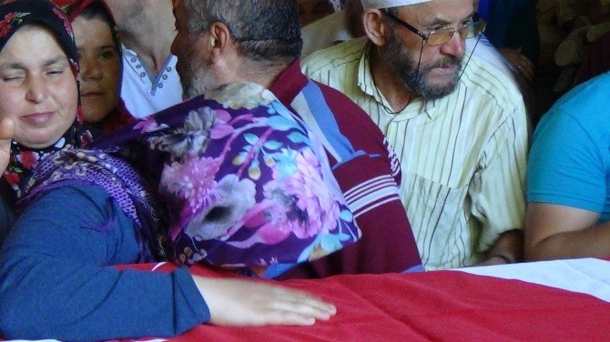 Madenciye Gözü Yaşlı Veda