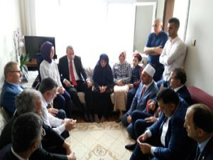 Cumhurbaşkanı Erdoğan’dan Karavin Ailesine Taziye Ziyareti