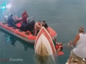 Rize'de Balıkçı Teknesi Alabora Oldu