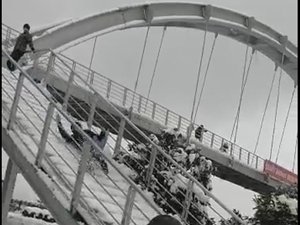 Üst Geçidi Kayak Pistine Çevirdiler