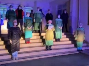 Sağlık Çalışanlarından Gözleri Dolan Sağlık Bakanı Koca'ya Alkışlı Destek