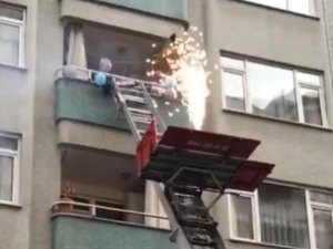 Rize'de Doktora Arkadaşlarından Doğum Günü Sürprizi