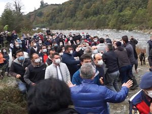 Mahkeme Heyetinin Keşif Yaptığı Sırada Arbede Çıktı