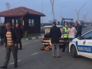 Rize'de 3 zanlı darbettikleri kişiyi araç bagajından indirirken polise yakalandı