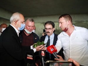 CHP Lideri Kılıçdaroğlu: Kaçak Çayları Rize Meydanda Yakacağım