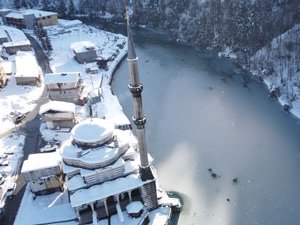 Hemşin'de Kartpostallık Kar Görüntüleri Oluştu