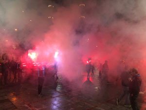 Rize’deki Trabzonsporlu Taraftarlar Şampiyonluğu Kutladı