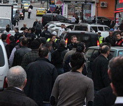 Rize'deki kaza sonrası polisle vatandaş arasında tartışma