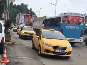 Derepazarı'nda Taksiciler Belediyeyi Protesto Etti