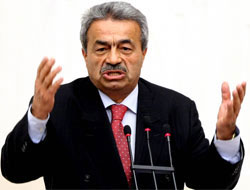 Kamer Genç'ten haddini aşan Rize gafı