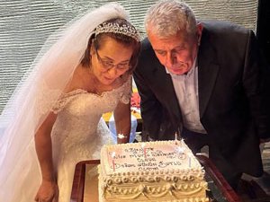 40. evlilik yıl dönümlerinde tekrardan düğün yaptılar