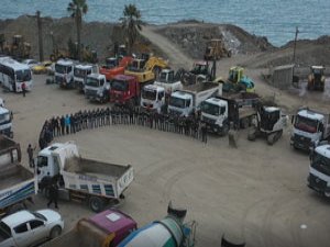 Rize Belediyesi ekipleri deprem bölgesine doğru yola çıktı