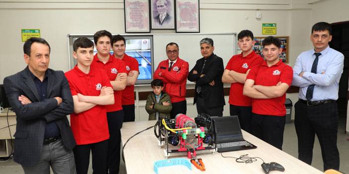 Rize'de meslek lisesi öğrencileri, su altı sistemleri araçlarıyla TEKNOFEST'te yarışacak