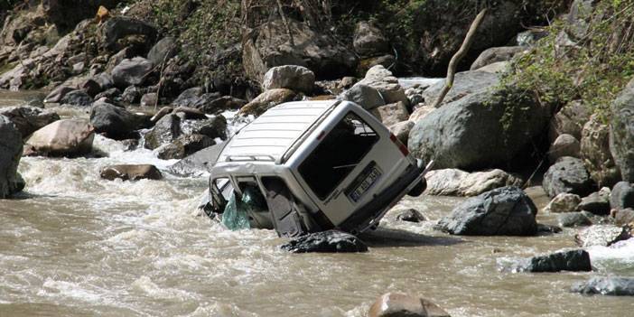 Recep Tayyip Erdoğan Üniversitesi İşletme Fakültesi Öğrencisi Gökmen Özdemir Kazada Hayatını Kaybetti