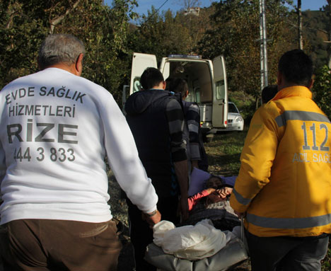 Rize'de Yaşlı ve Yatalak Hastanın Yol Çilesi