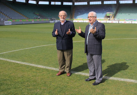 Necati Hoca Rizespor'un Kazanması İçin Stadyumda Dua Etti
